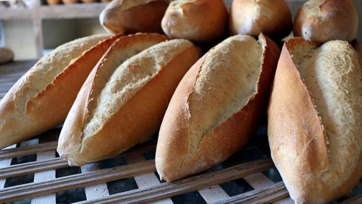 Akaryakıt zammı ekmek fiyatlarına da yansıyacak! 200 gram ekmek fiyatı hangi illerde artacak?